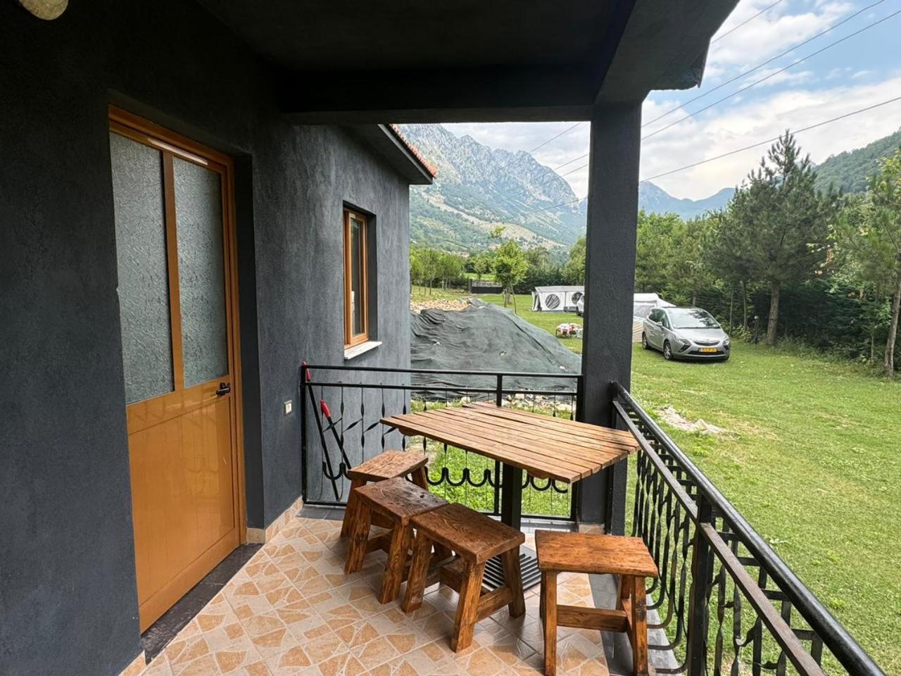 Pensión Alpine